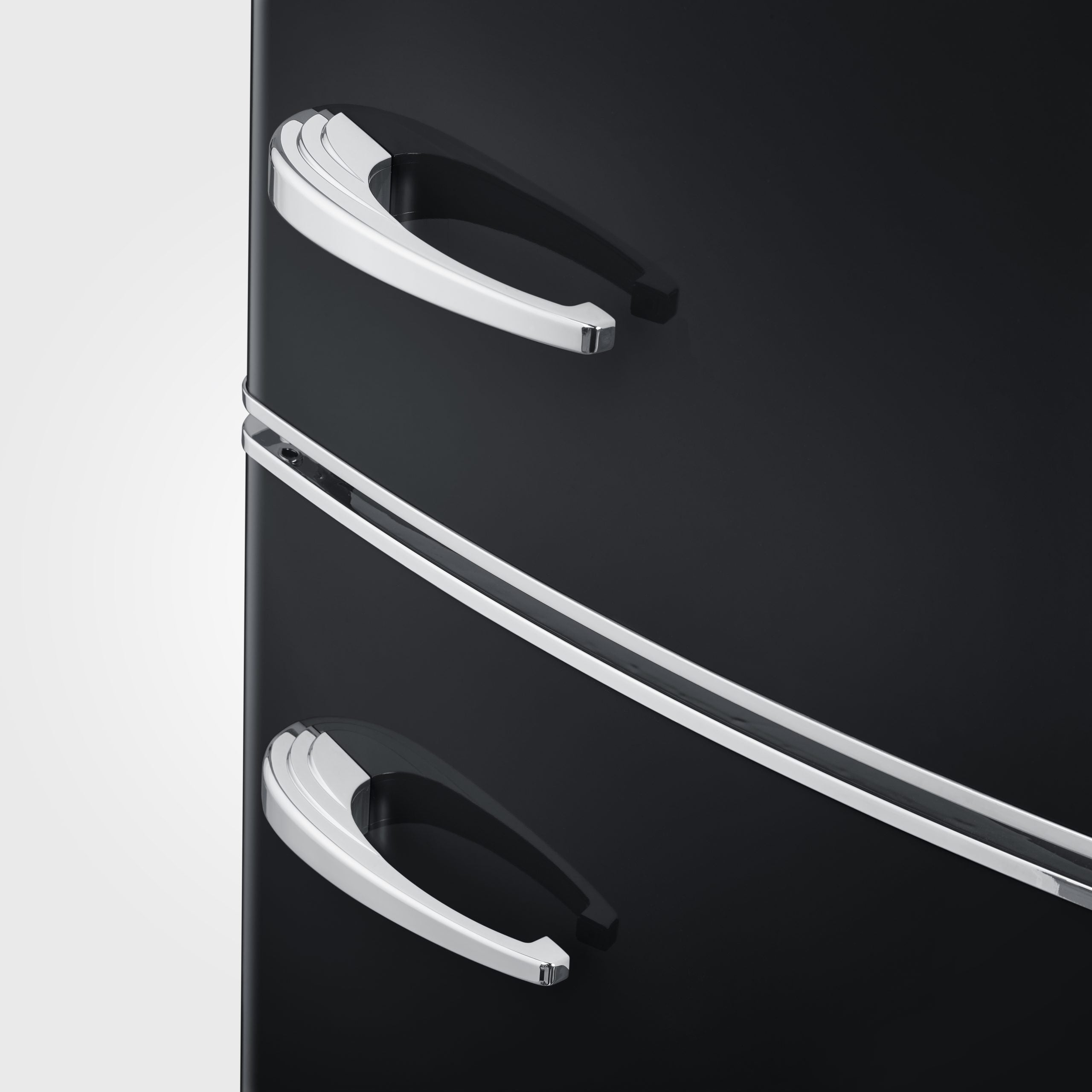 Severin Frigorifero Combinato Retro' Vintage Total No Frost Nero RKG 8998